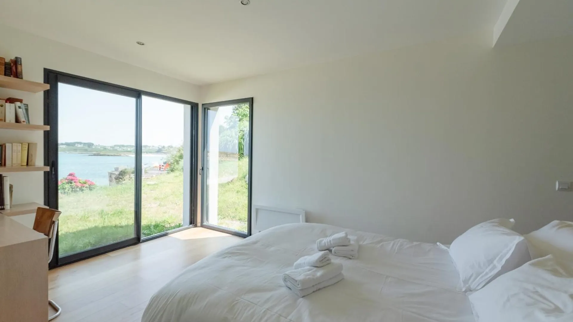 Ty Korejou - Splendide Maison Avec Sauna Les Pieds Dans L'Eau Plouguerneau
